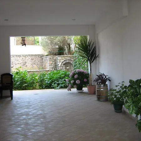 Filoxenia Appartamento Levídhion