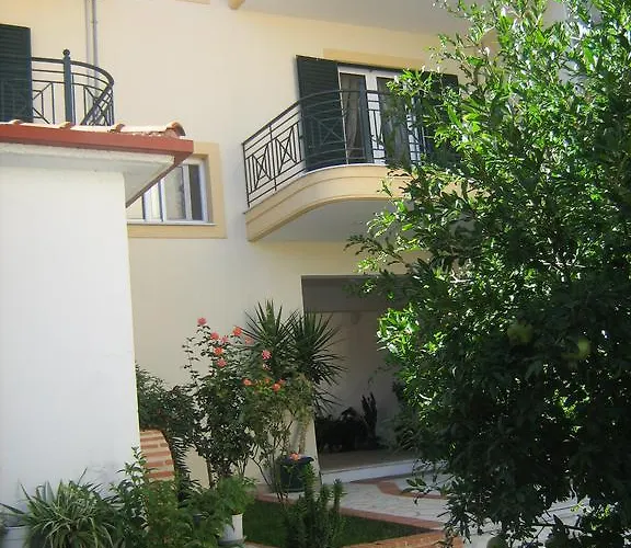 Apartamento Filoxenia Levídhion