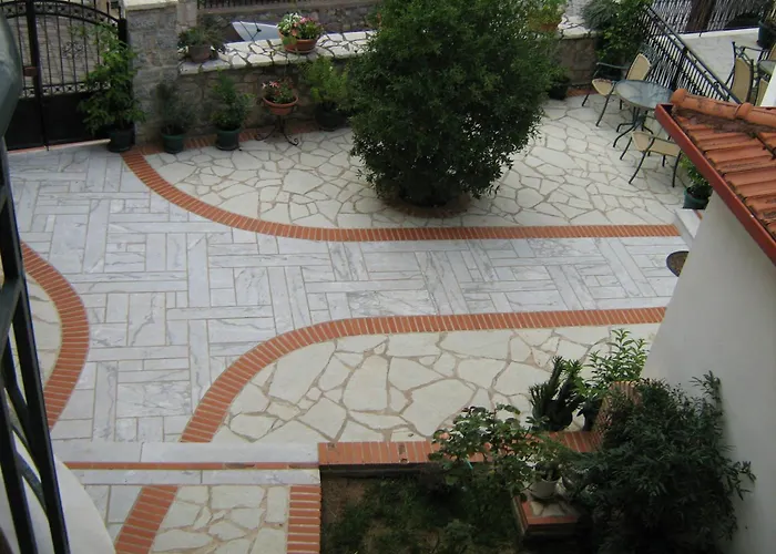 Filoxenia Apartamento Levídhion